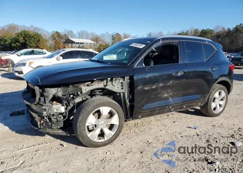 2021 Volvo Xc40 T5 Momentum z USA, uszkodzony, nr VIN YV4162UK6M2561305